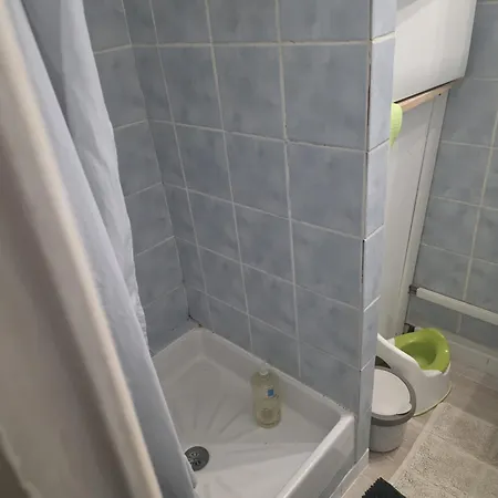 Kadertoure Apartmán Toulon